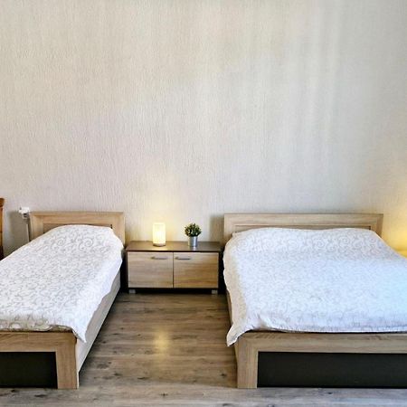 Centar Lux 2 Hostel Zrenjanin Luaran gambar