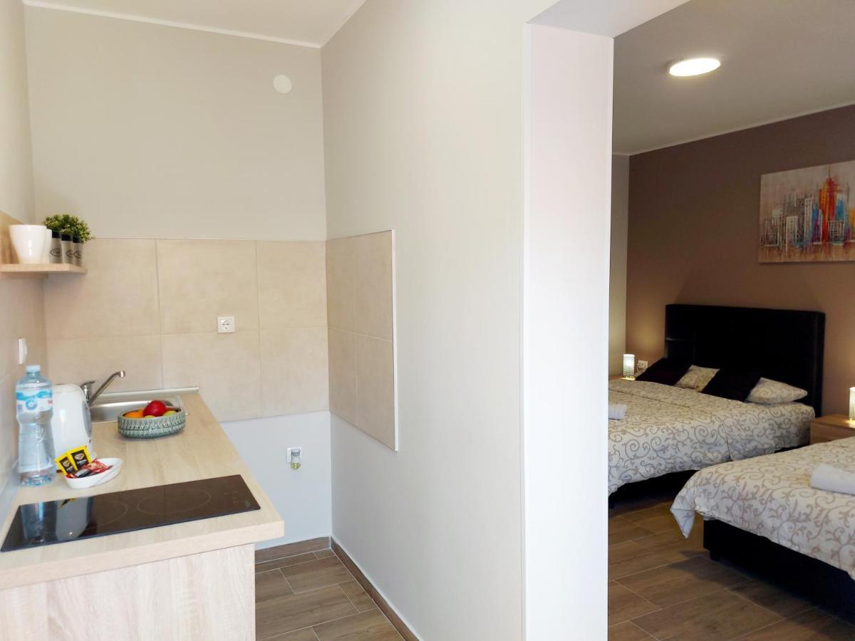 Centar Lux 2 Hostel Zrenjanin Luaran gambar