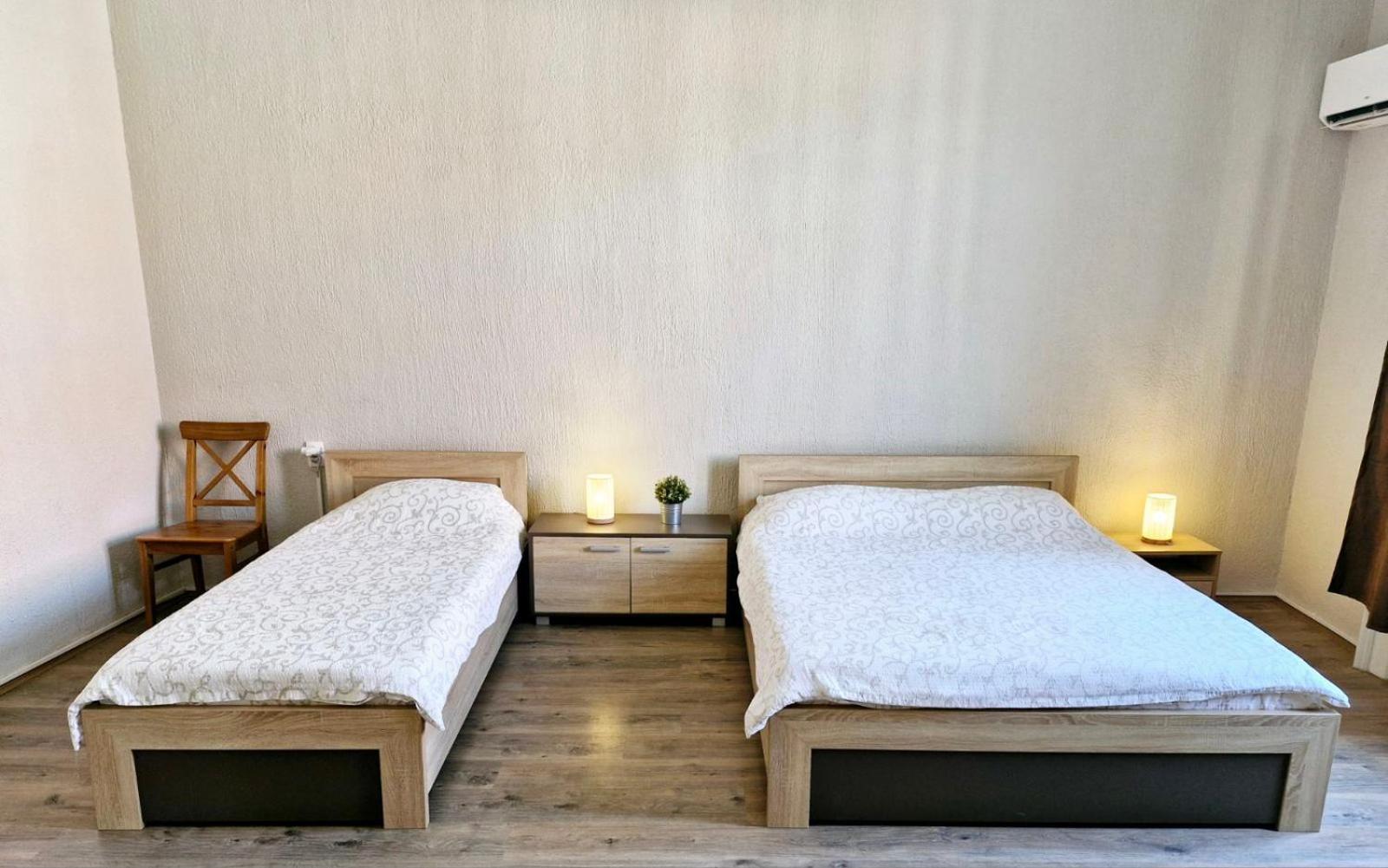 Centar Lux 2 Hostel Zrenjanin Luaran gambar