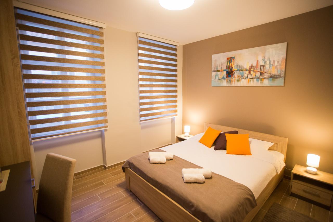 Centar Lux 2 Hostel Zrenjanin Luaran gambar