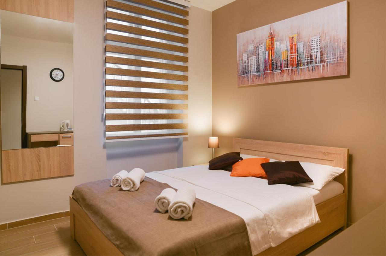 Centar Lux 2 Hostel Zrenjanin Luaran gambar